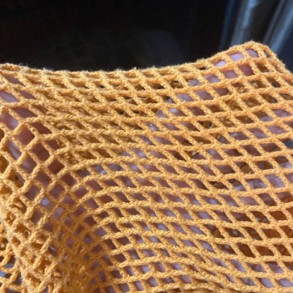 Little girl or preteen net cover up - Picture 7 of 8